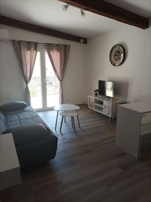 Studio Meuble Climatise Avec Terrasse Draguignan Exterior foto
